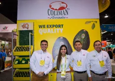 Rodrigo Cid, Mariana Palma, Bani Chavez, and Custodio Aguilar with Coliman Avocado and Papayas.
