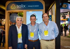 Daniel Calvo, Juan Pita, and Alejandro Moralejo with Salix Fruits.