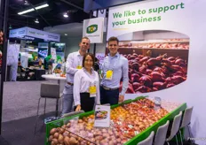 Jean Paul Zijderveld, Lennart Ras, and Rose Luwei, TOP Onions